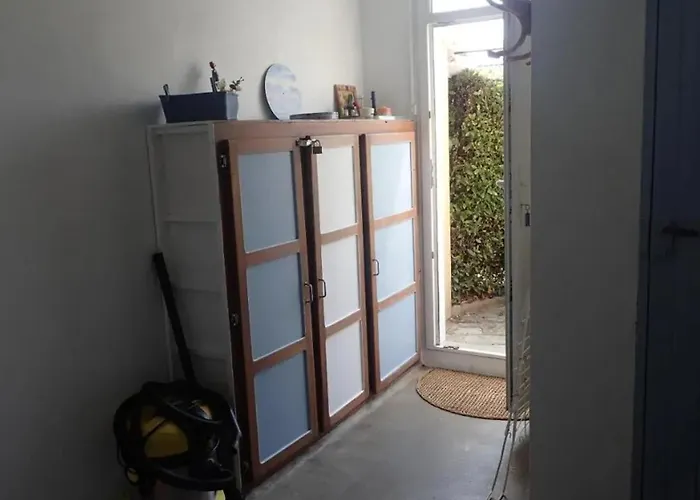 Maison Confortable A Avec Jardin Cloture