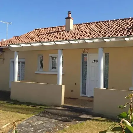 Casa vacanze Maison Confortable à Avec Jardin Clôturé Saint-Hilaire-de-Riez
