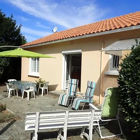 Casa vacanze Maison Confortable à Avec Jardin Clôturé Saint-Hilaire-de-Riez