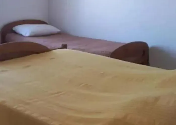 Maison Confortable A Avec Jardin Cloture